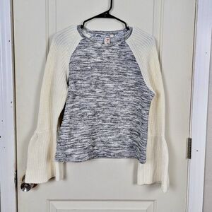 DOLAN | Gray White Raglan Bell Sleeve Sweater Size Medium